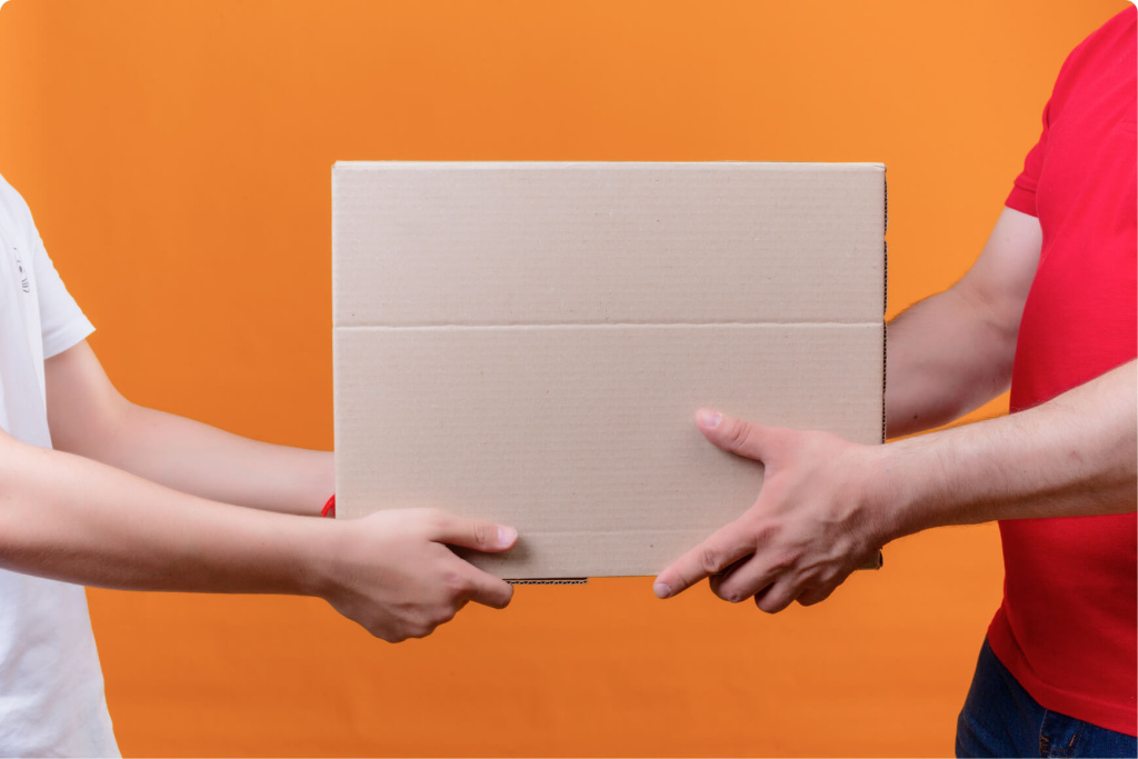 close-up-delivery-g1uy-with-boxes 2 (1).jpg